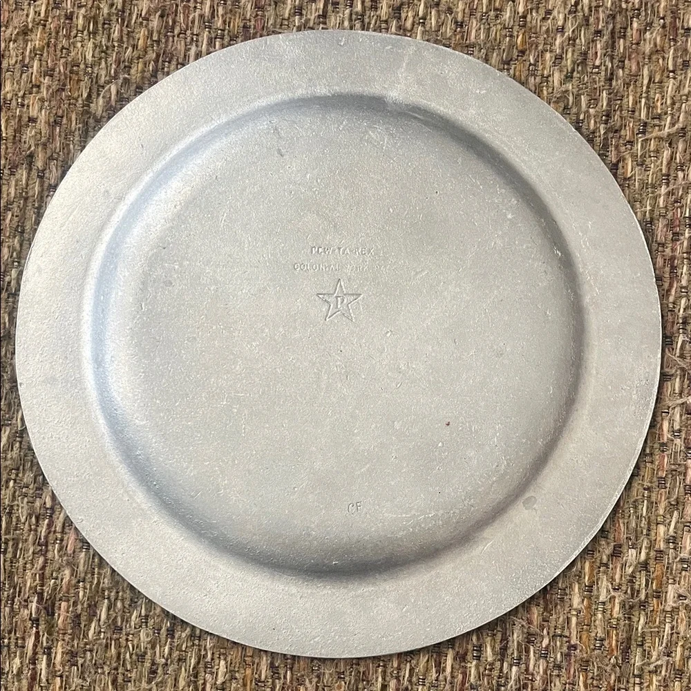 Pewter Plate with Horse Design - Picture 2 of 6